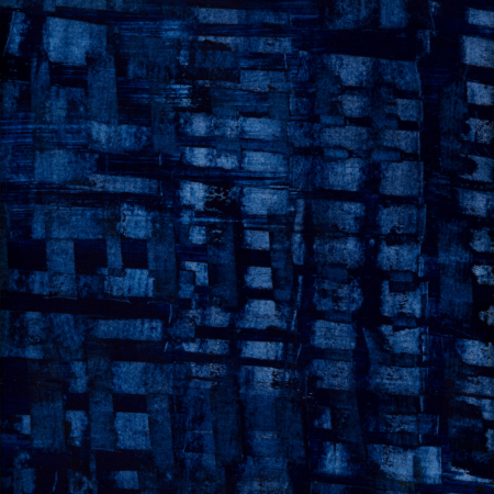 Reflet bleu sur façade en pierre, design architectural moderne, photographie artistique, Catherine Gioria, design d'intérieur, art contemporain.